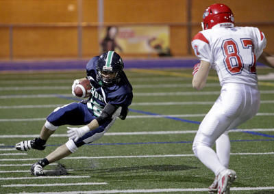 Les Triades de Lanaudière ont remporté une importante victoire de 39-0 contre les Cheminots de Saint-Jérôme le 2 octobre dernier. Photo : André Sirois