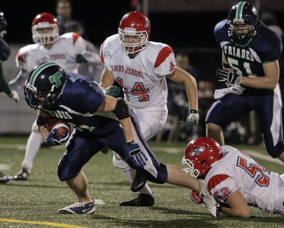 Les Triades de Lanaudière ont remporté une importante victoire de 39-0 contre les Cheminots de Saint-Jérôme le 2 octobre dernier. Photo : André Sirois