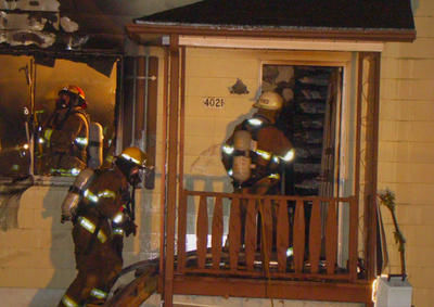 Quelques photos de l'incendie sur la route 347 à St-Norbert. Photo : Mario Durieux.