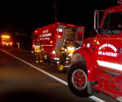 Quelques photos de l'incendie sur la route 347 à St-Norbert. Photo : Mario Durieux.