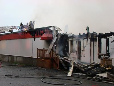 Vidéo : Une quincaillerie de Rawdon brûle