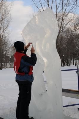 Sculpteur à l'oeuvre