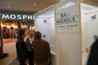 Les commerçants heureux de rencontrer leur clientèle