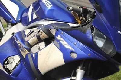 Un jeune homme se tue en moto