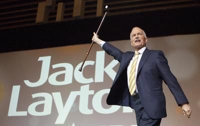 NDP leader Jack Layton delivers a keynote speech at the party's 50th Anniversary Convention in Vancouver, British Columbia, in this June 19, 2011 file photo. Layton, the charismatic leader of Canada's official opposition, died on August 22, 2011 just months after guiding his New Democratic Party to its strongest ever performance in the May federal election. REUTERS/Ben Nelms (CANADA - Tags: POLITICS OBITUARY IMAGES OF THE DAY)