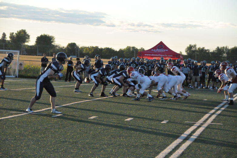 Les Triades de Lanaudière ont remporté leur premier match de la saison 16-15 contre les Cheminots de Saint-Jérôme.