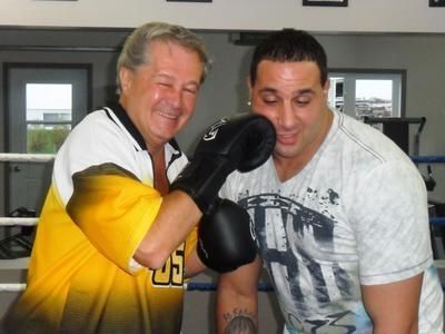 Le boxeur professionnel Éric Barrak et le sportif bien connu Guy Émond seront au Club de golf de Saint-Béatrix, le 9 septembre prochain.