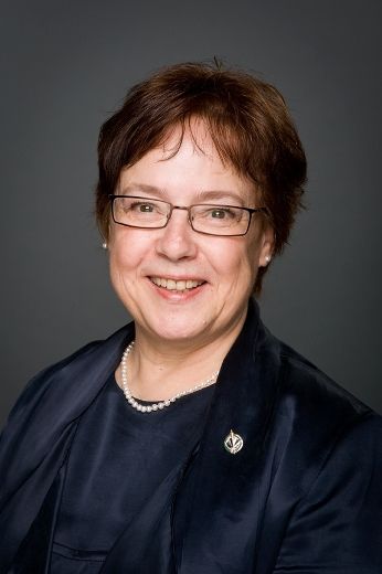 Une session occupée pour Francine Raynault
