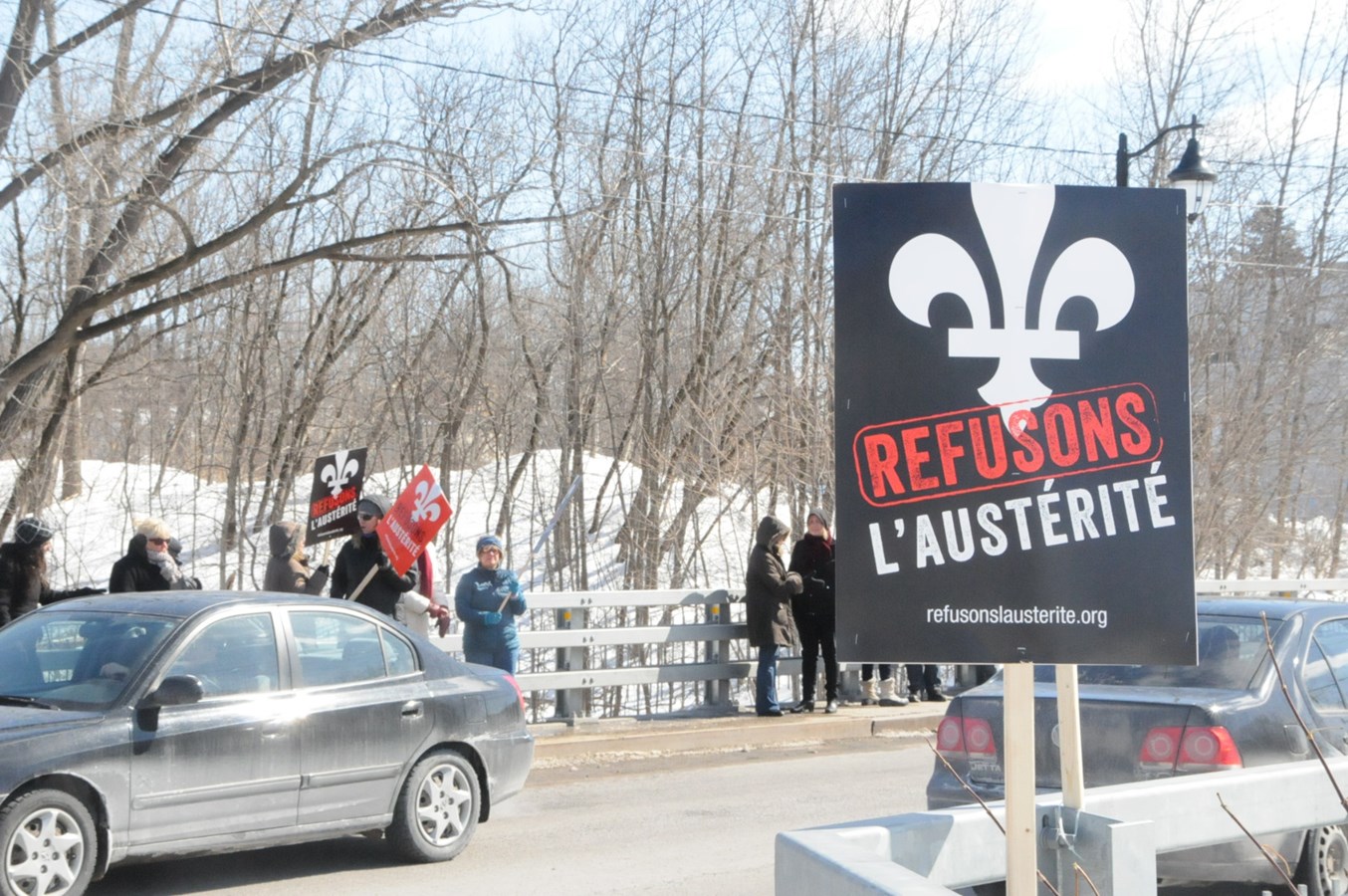 Le secteur public manifeste à Joliette
