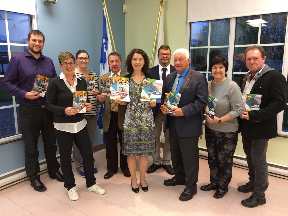 Vincent Brouillette, Sergine Bouchard, Nathalie Martin, Claude Ducharme, Nathalie Panneton, Michel Dufort, Gérard Jean, Jacinthe Brissette et François Boisjoly.