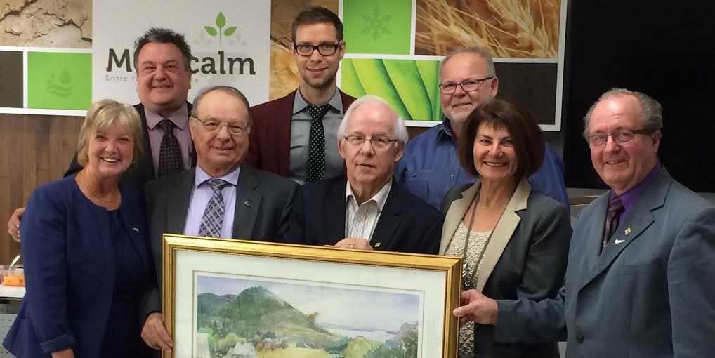Sur la photo, première rangée: Danielle H. Allard (préfète MRC Montcalm), Gaétan Morin, André Hénault, Chantal Deschamps (préfète MRC L’Assomption), Gaétan Gravel (préfet MRC de D’Autray). Deuxième 
rangée: Alain Bellemare (préfet MRC Joliette), Guillaume Tremblay (préfet suppléant MRC Les Moulins) et Normand Grenier (préfet suppléant MRC L’Assomption).