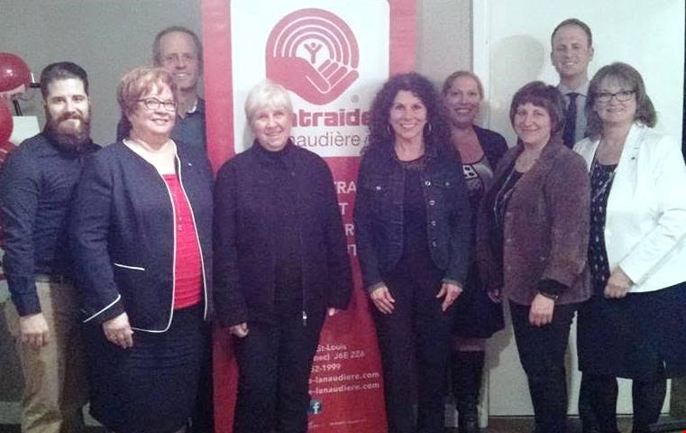 Le Conseil d'administration 2016, de gauche à droite: M. Kevin Longpré, Mme Danielle Lauzon, M. Claude Gaudet, Mme Liette Lapointe, Mme Ginette Lampron, Mme Dominique Masse, Mme Martine Lasalle, M. Sébastien Sénéchal et Mme Nicole Campeau, directrice générale.