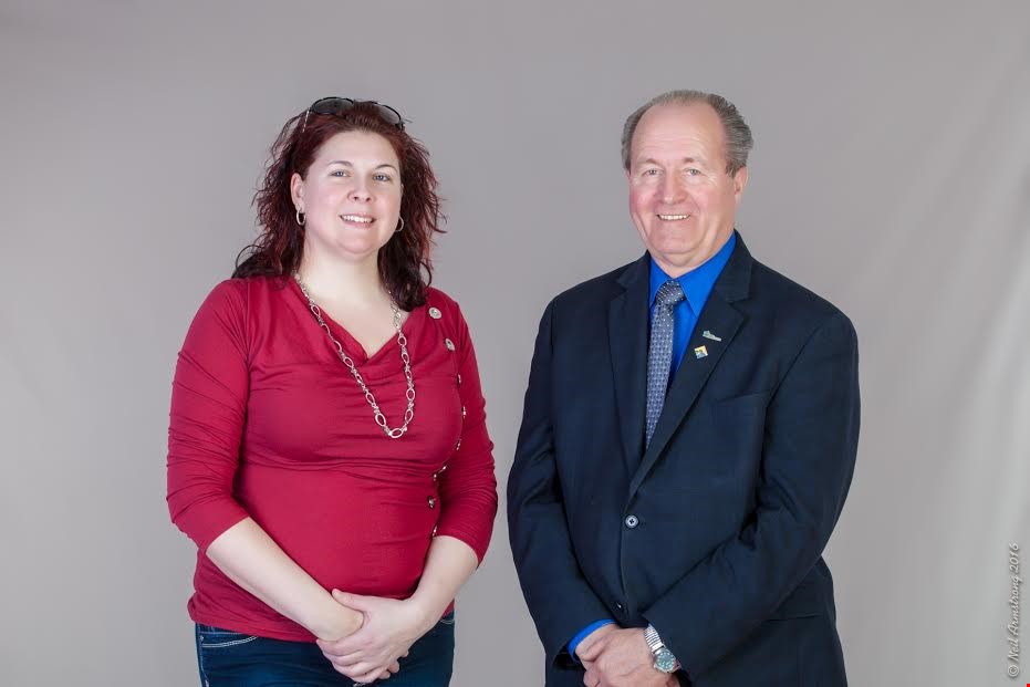 Manon Rainville, mairesse de la municipalité de Saint-Gabriel-de-Brandon, et Gaétan Gravel, maire de la Ville de Saint-Gabriel.