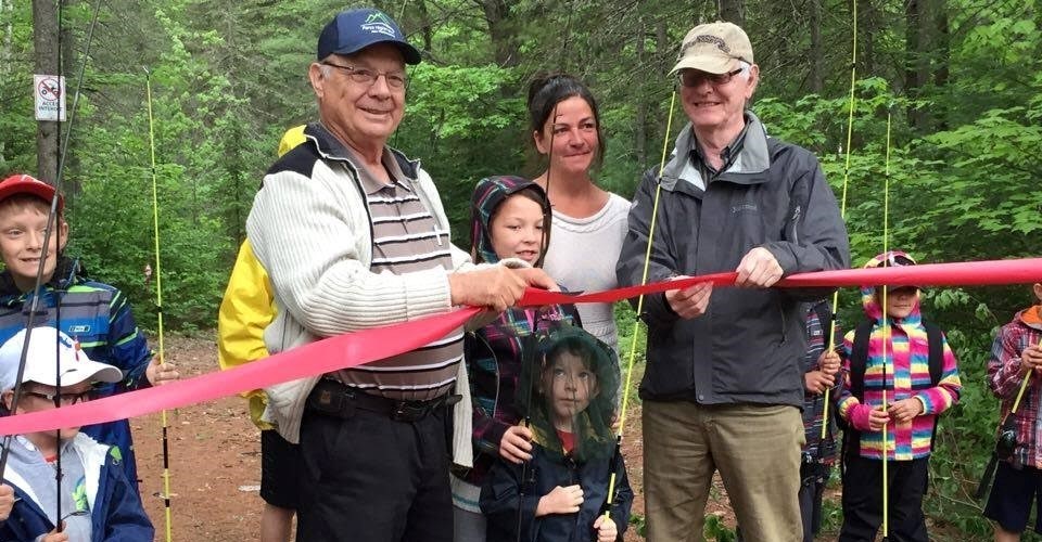 Inauguration d’un sentier éducatif et fête de la pêche 2016 dans la Forêt Ouareau : un succès malgré la pluie!