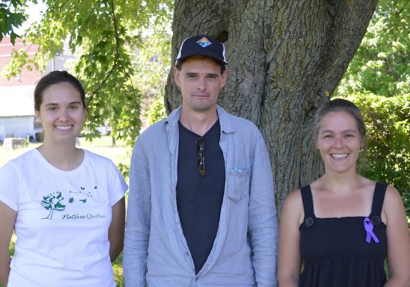 Mme Amélie Drainville, M. Réjean Cauchon et Mme Karine Saucier, membres de la Patrouille verte de la MRC.