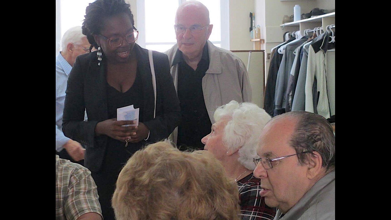 Lysbertte Cerné visite les membres de la FADOC Ste-Thérèse avec son grand-père