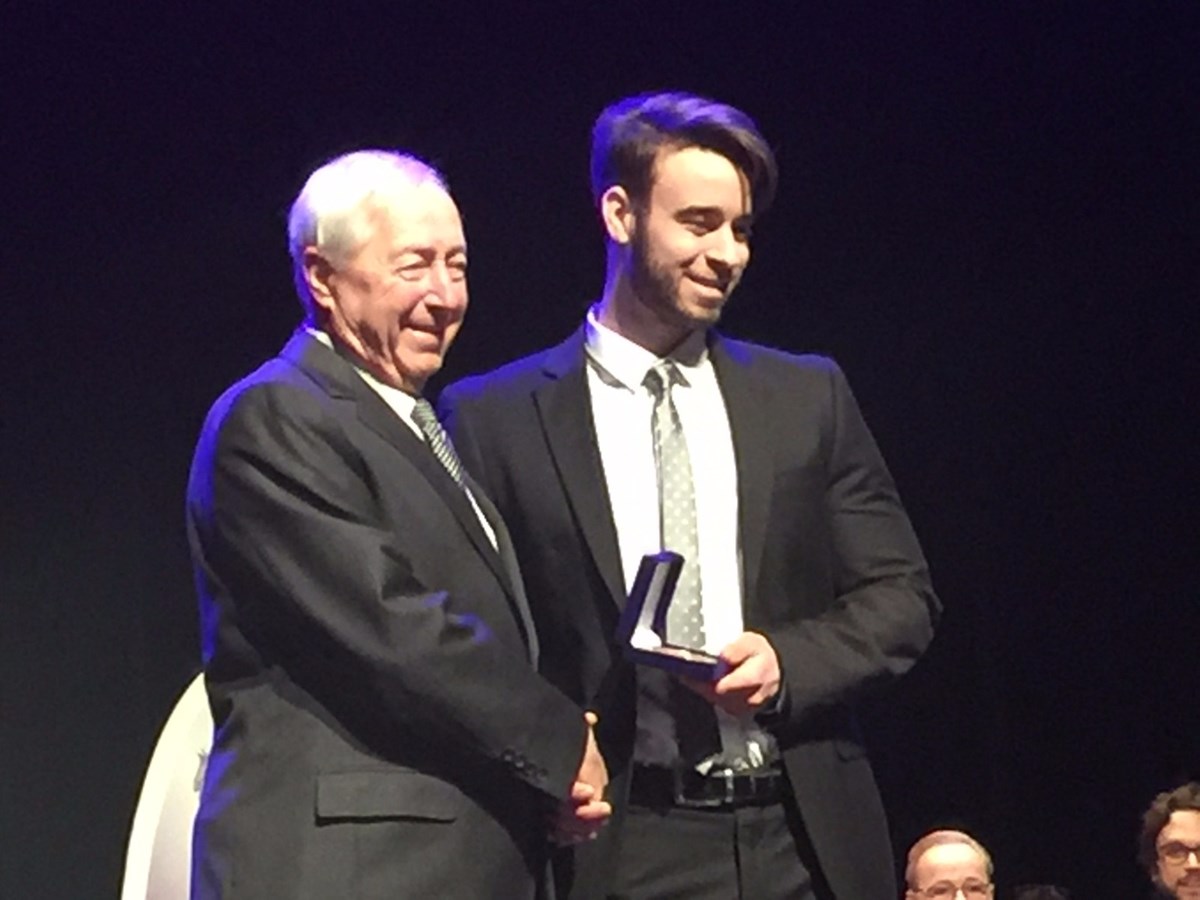 Remise des médailles du Lieutenant-gouverneur pour la jeunesse 2017 Distinction honorifique pour cinq étudiants du Cégep régional de Lanaudière