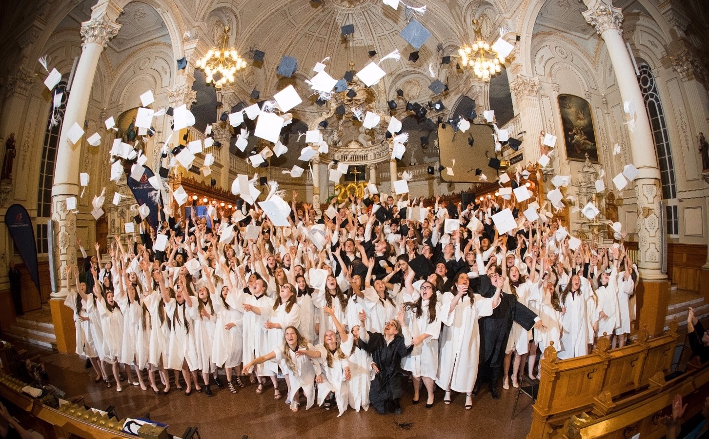 Les élèves de la 67e cohorte du Collège Esther-Blondin reçoivent leur diplôme d’études secondaires honorifique