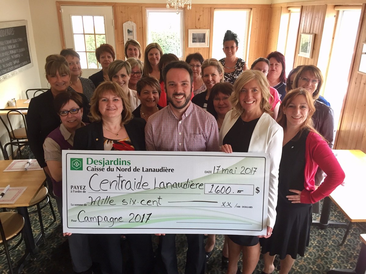 La Caisse Desjardins du Nord de Lanaudière était fière de remettre un chèque de 1600 $ à Centraide Lanaudière afin de la soutenir dans sa mission. 