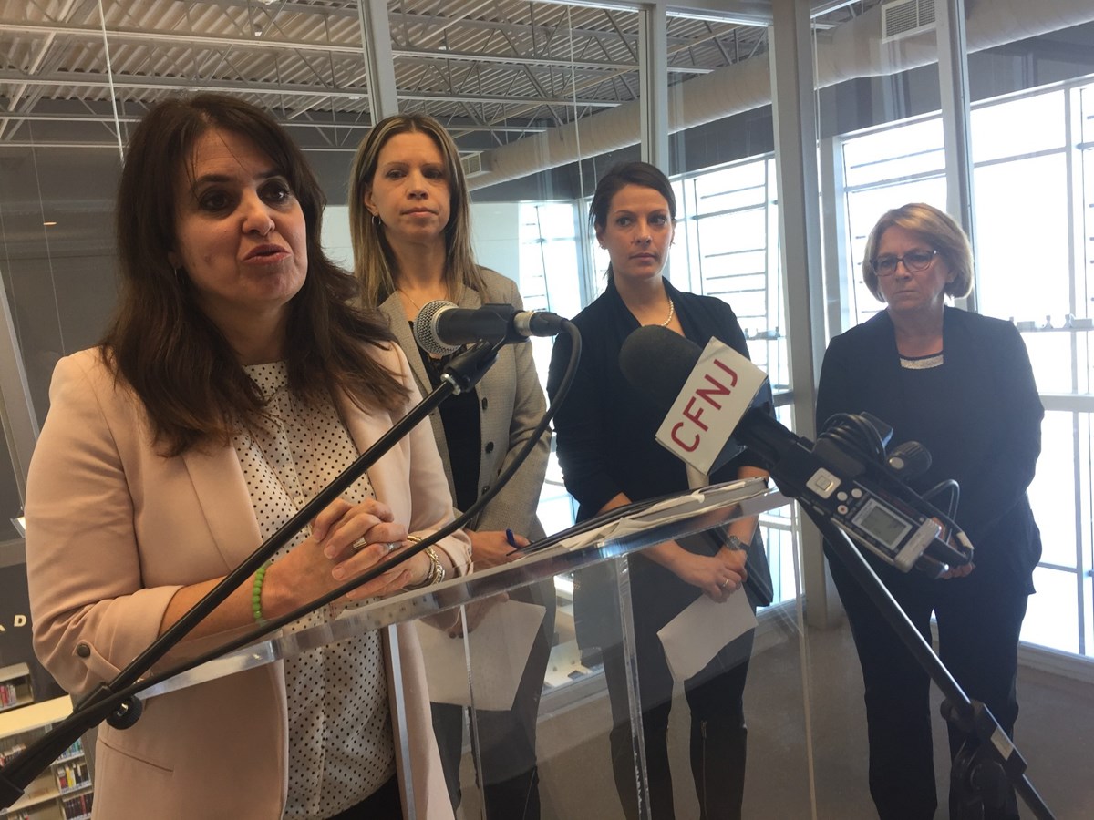 Véronique Hivon interpelle la ministre régionale, Lise Thériault au sujet de la fermeture de plusieurs services à Notre-Dame-des-Prairies
