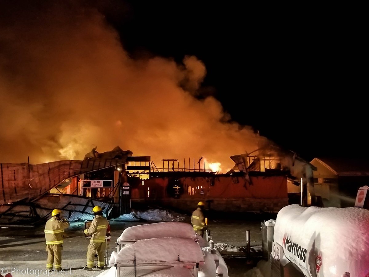 Le premier magasin de centre de rénovation Patrick Morin détruit par le feu