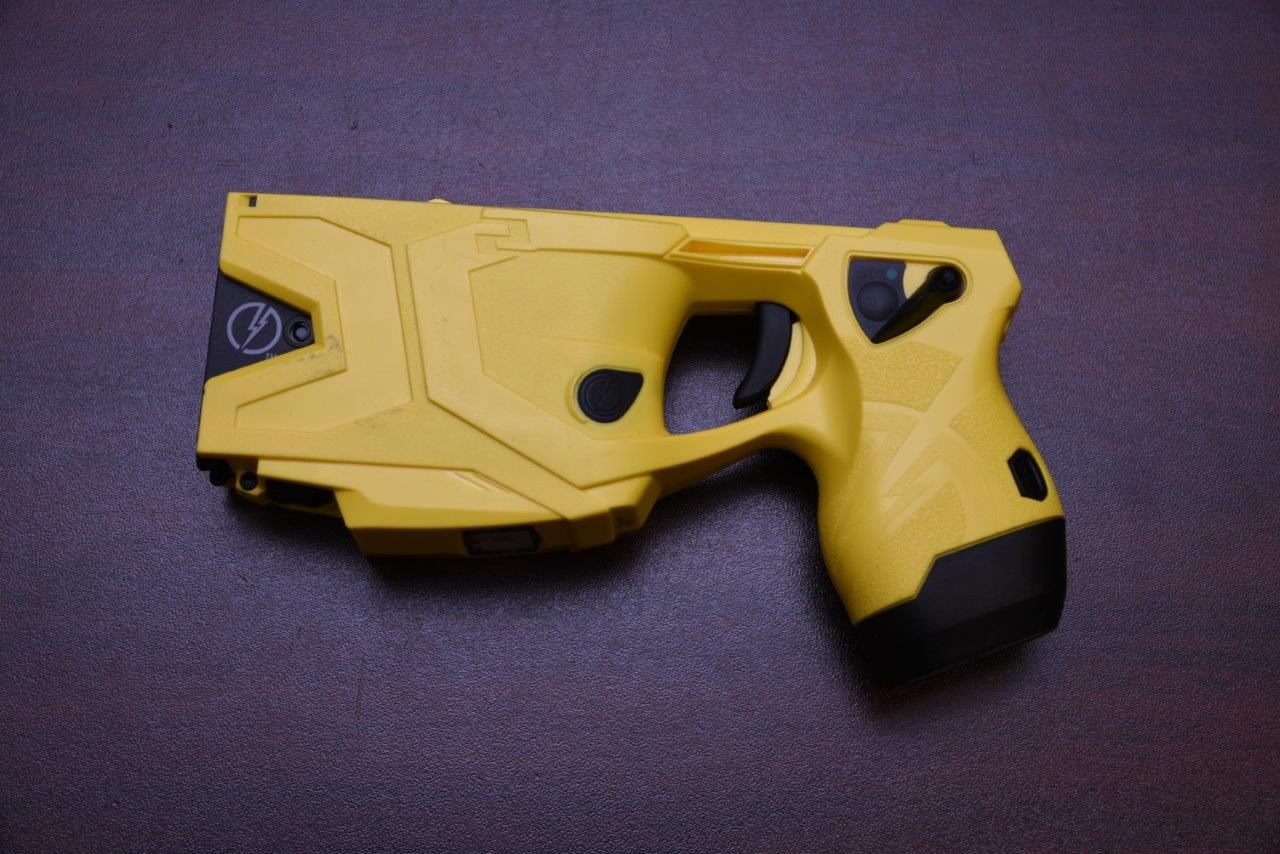 Déploiement de pistolets à impulsion électrique à la police de Terrebonne