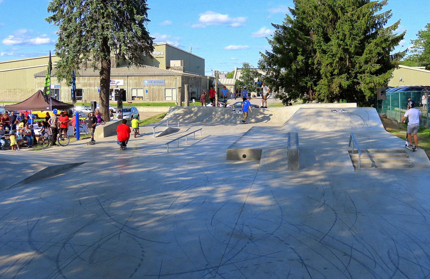 Le parc de planches à roulettes accueille ses premiers utilisateurs à Saint-Gabriel! 