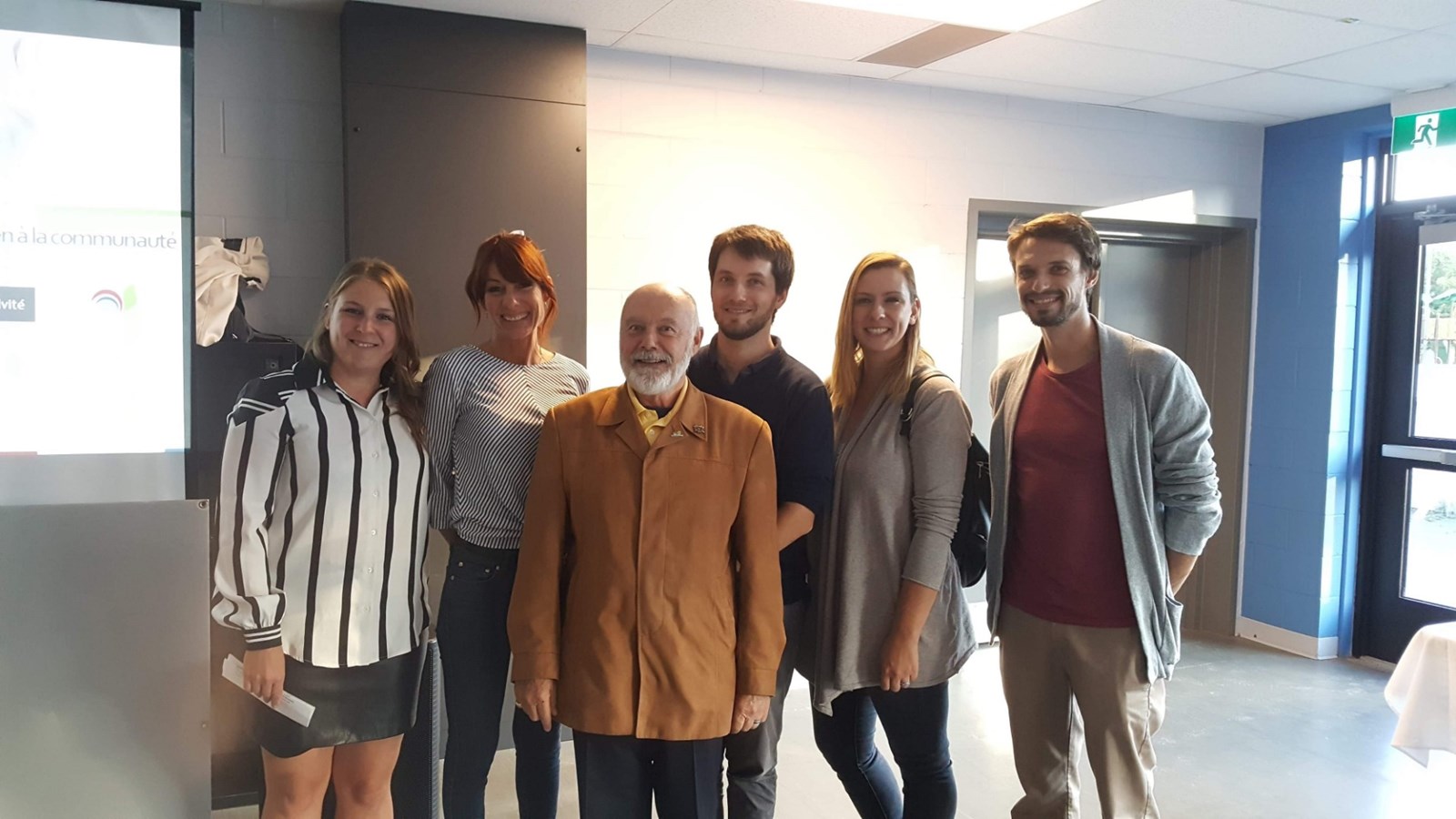 Le comité communications, loisirs et culture en compagnie de la députée Ruth Ellen Brosseau : Audrey Boisjoly, mairesse; Maryse Gouger, conseillère; Denis Renaud, conseiller; Mathieu Voghel-Robert, directeur des communications, loisirs et culture; Olivier Vachon, directeur adjoint aux loisirs et vie communautaire.