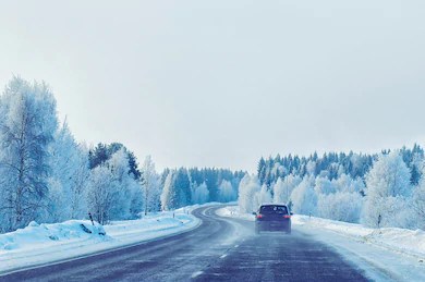 En hiver, quelle trousse d'urgence pour la voiture?