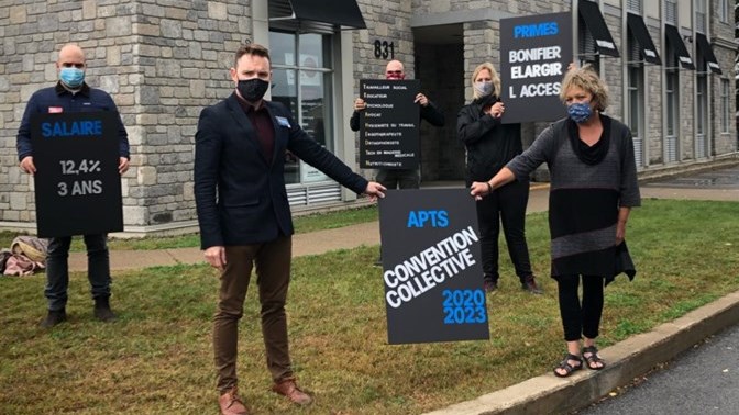 Les membres de l’APTS manifestent leur impatience dans Lanaudière