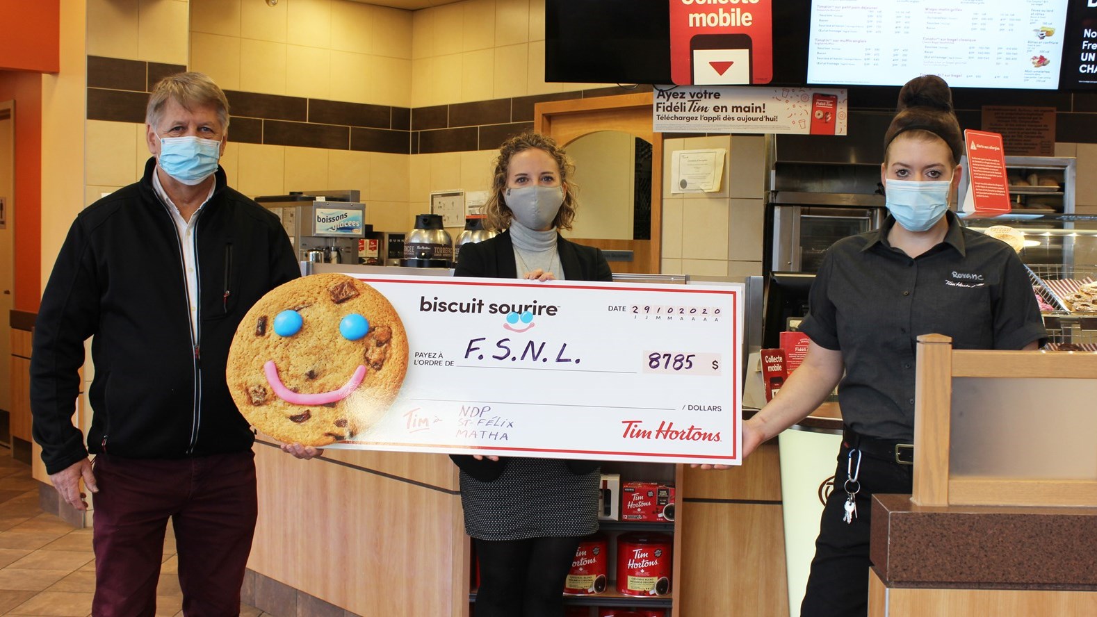 Tim Hortons remet 8 785 dollars à la Fondation pour la Santé du Nord de Lanaudière