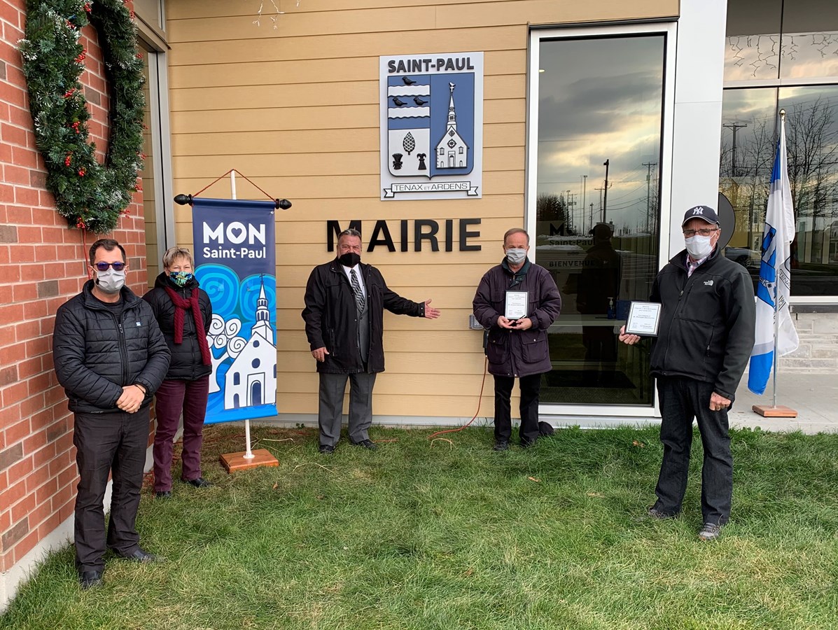 Dominique Mondor, Jacinthe Breault, Alain Bellemare, Jacques Desroches et Philippe Ducharme