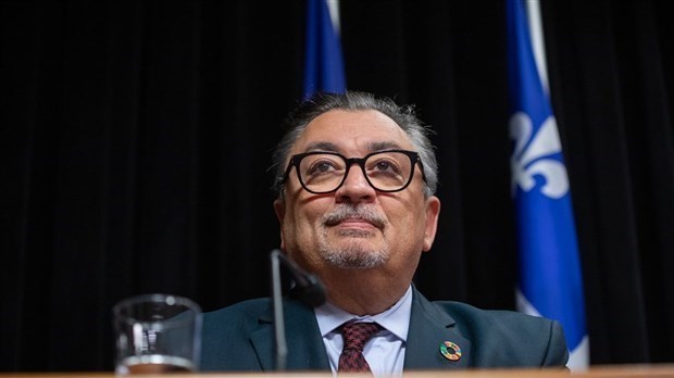 Québec considère la "transmission communautaire" du virus