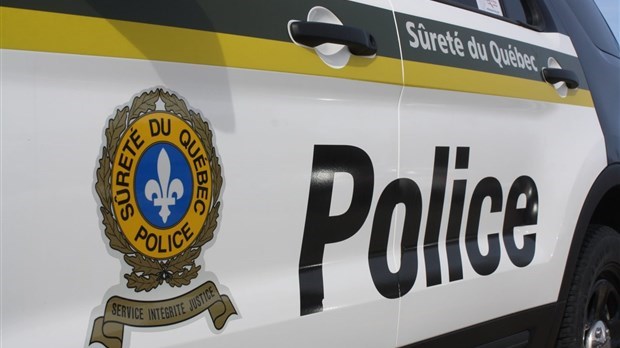 Vol de VUS: poursuite et arrestation de deux jeunes