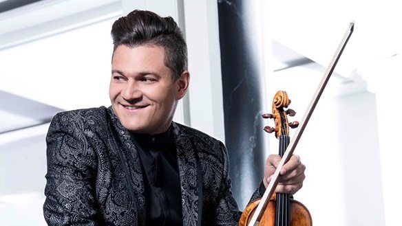 Alexandre Da Costa fera résonner les salles d'exposition du Musée d'art de Joliette au son du Stradivarius "Deveault" 1701.
