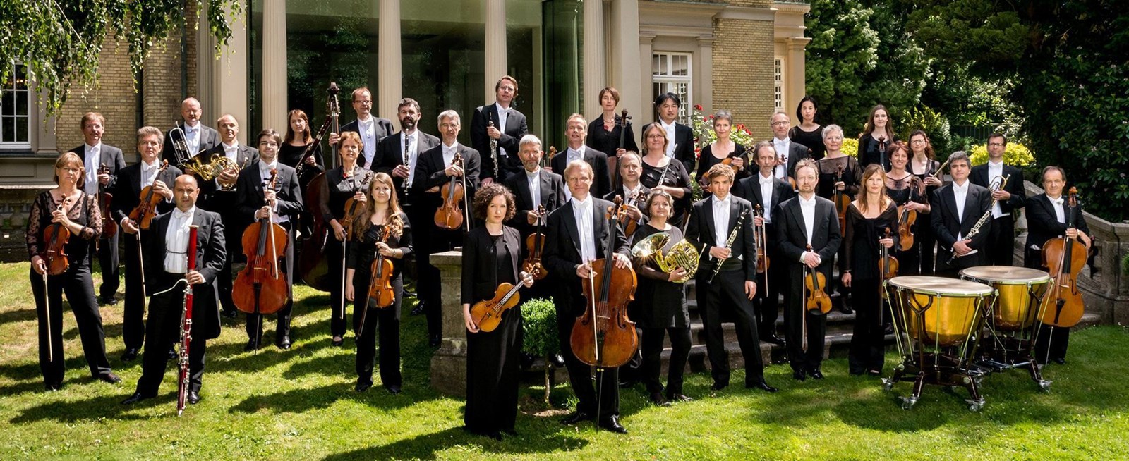Le dimanche 19 juillet, à 15h30, le Festival invite à découvrir le prestigieux orchestre de chambre allemand Deutsche Kammerphilharmonie Bremen et son directeur musical, Paavo Järvi.