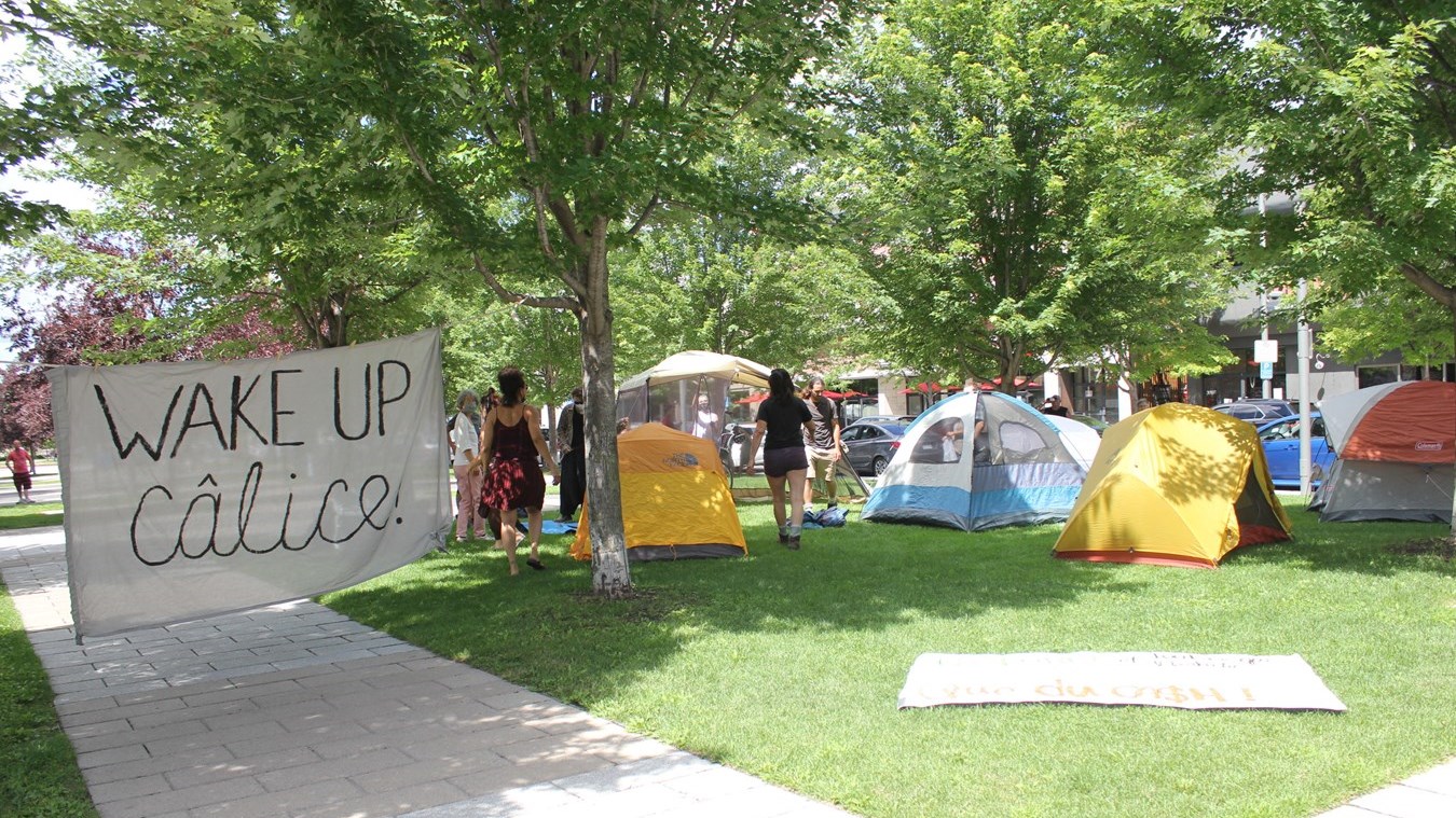 Camp d’occupation de militants écologistes à Place Bourget