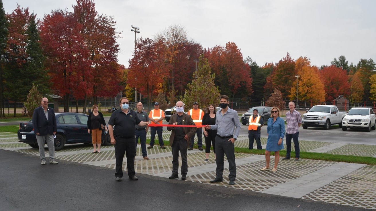 À Saint-Charles-Borromée, le stationnement vert inauguré
