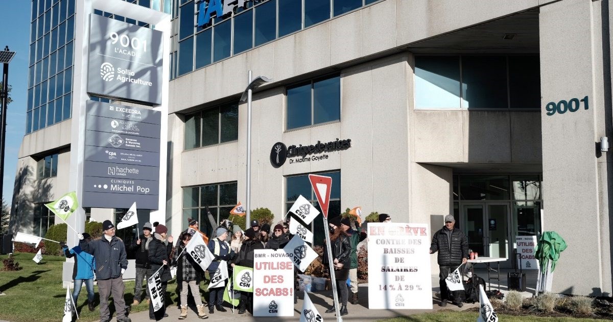 Manifestation devant le siège social de Sollio