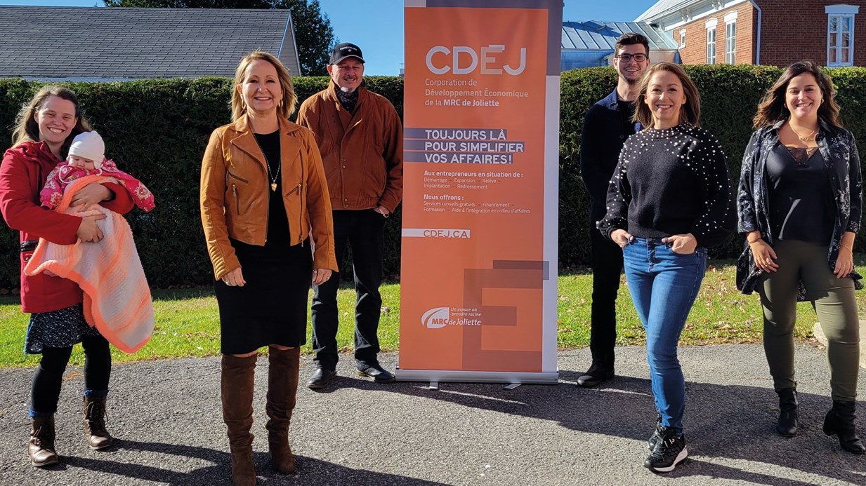 Présent sur la photo: Noémie Blanchette-Forget, Ginette Mailhot, Alexandre Zeni, Samuël Lacoste et Catherine Leprince