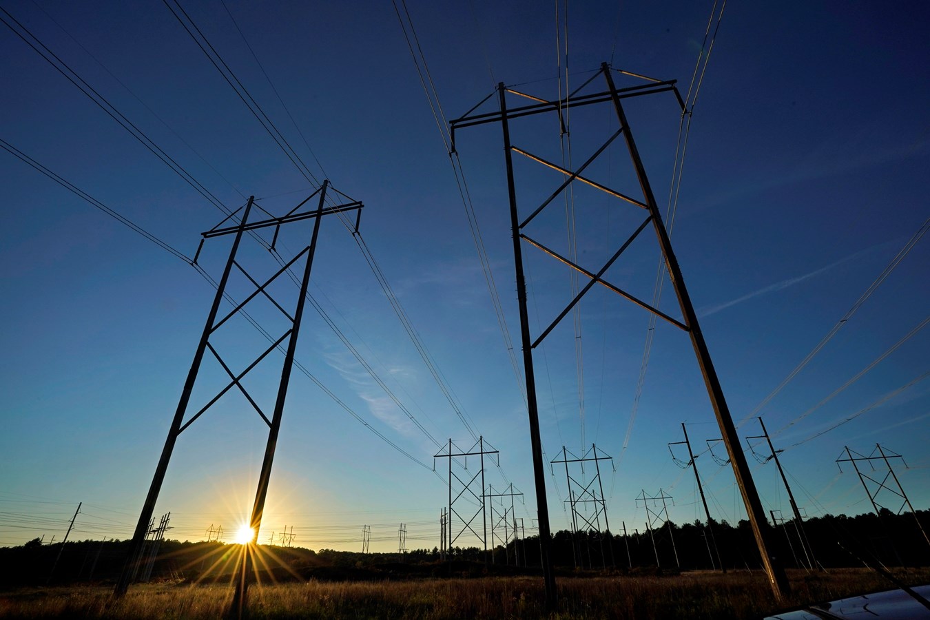 Exportation d'électricité à NY dès 2025: tracé québécois dévoilé par Hydro-Québec