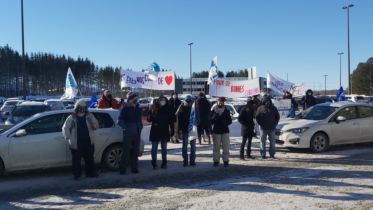 Cortège de reconnaissances pour les travailleurs de la santé