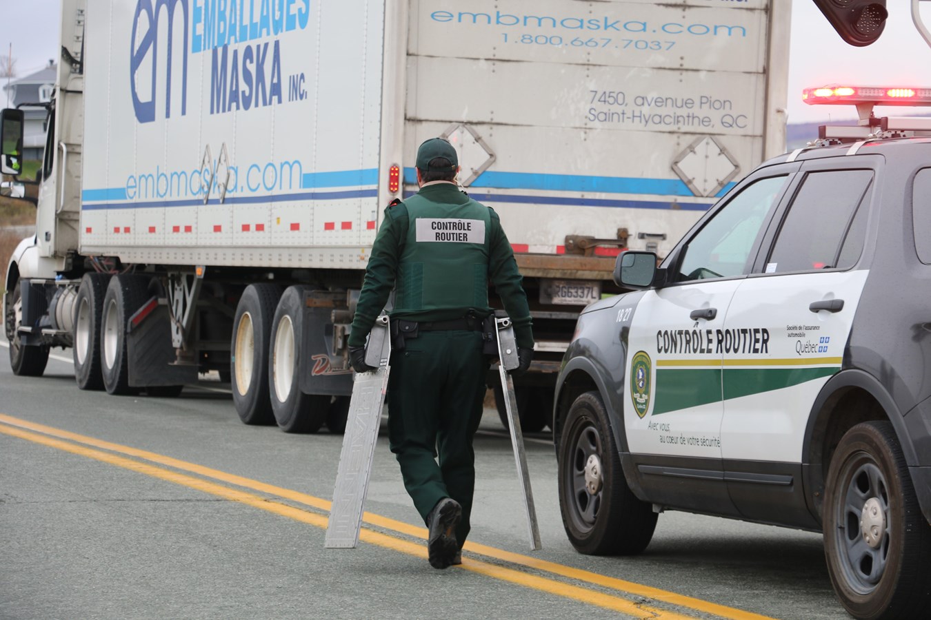 Contrôle routier Québec participe à l'opération Roadcheck