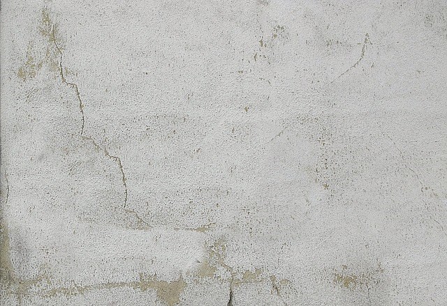 Quelles sont les causes des fissures dans la fondation ?