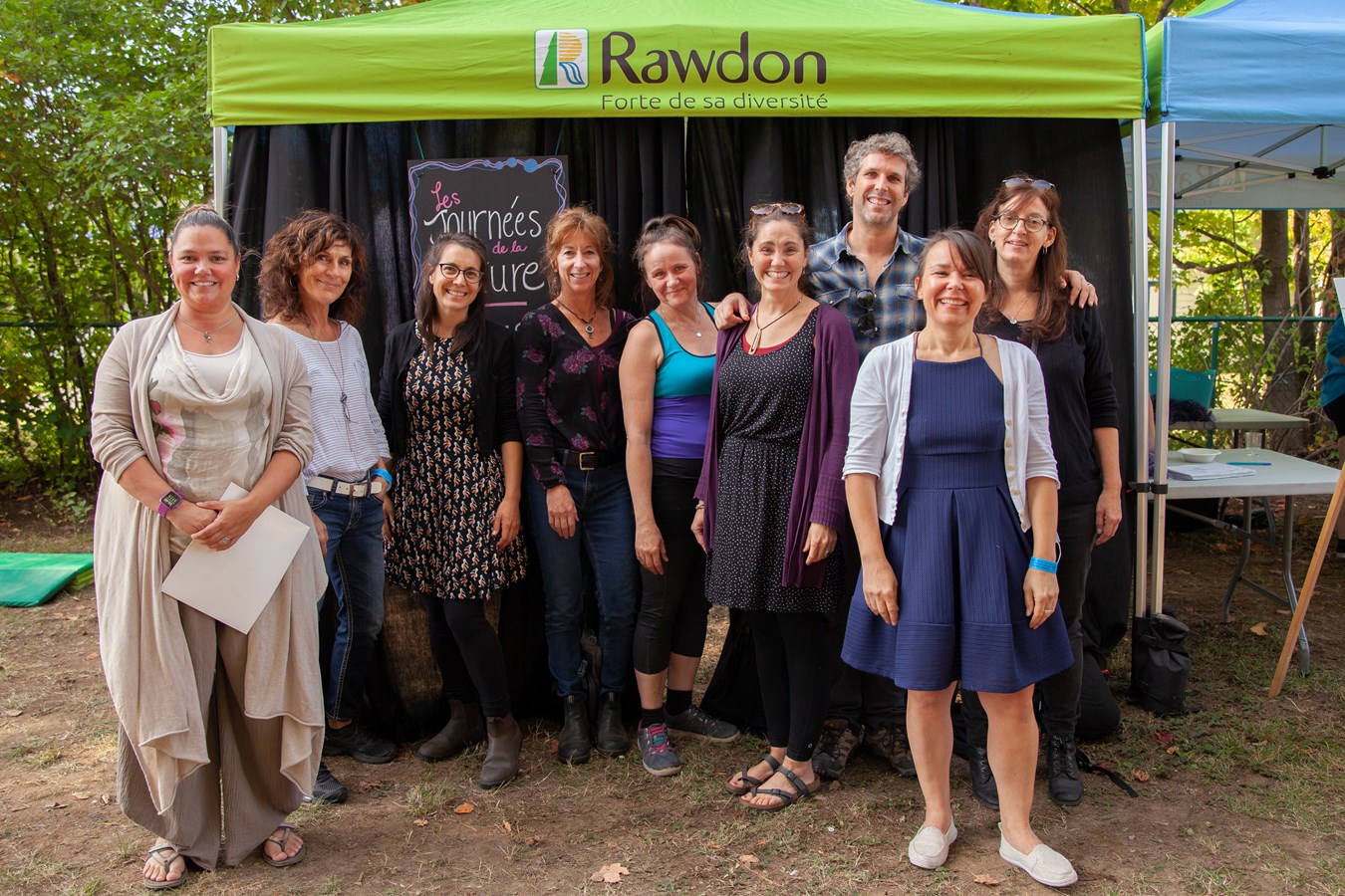 Le comité (de gauche à droite) : Josianne Girard, Sylvie Thifault, Marie-Christine Rivest, Edith Beauséjour, Marie-Claude Bouchard, Marianne Rainville, Alexandre Piuze Gualmini, Isabelle Ménard et Nathalie Venne. Absent sur la photo : Christian Perreault