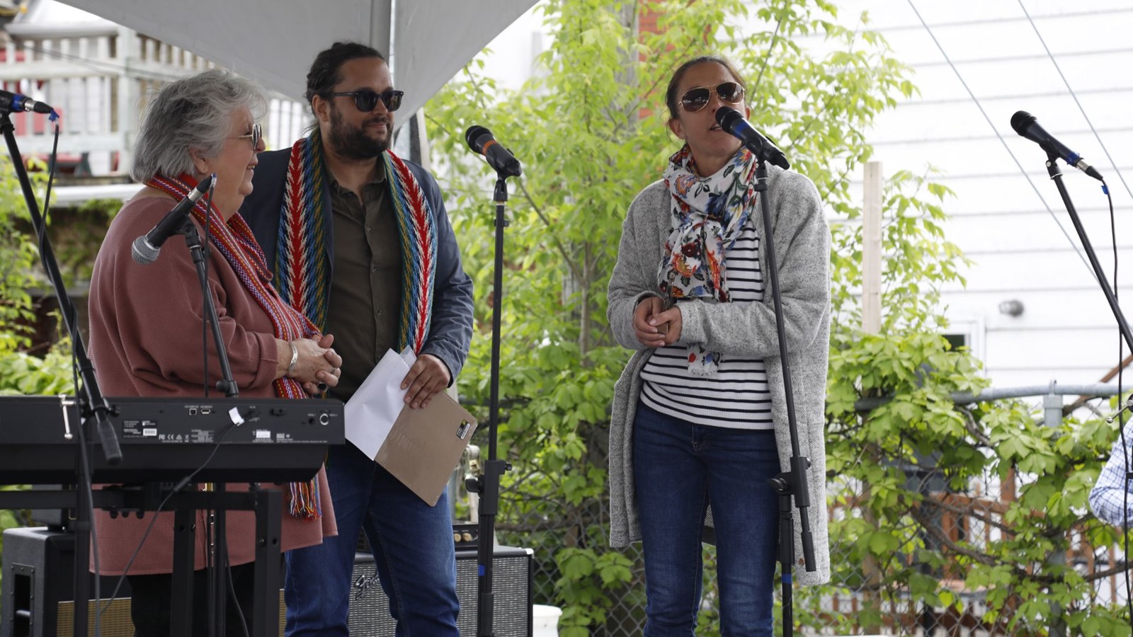 Ginette Trépanier, Gabriel Ste-Marie et la représentante du CRÉDIL