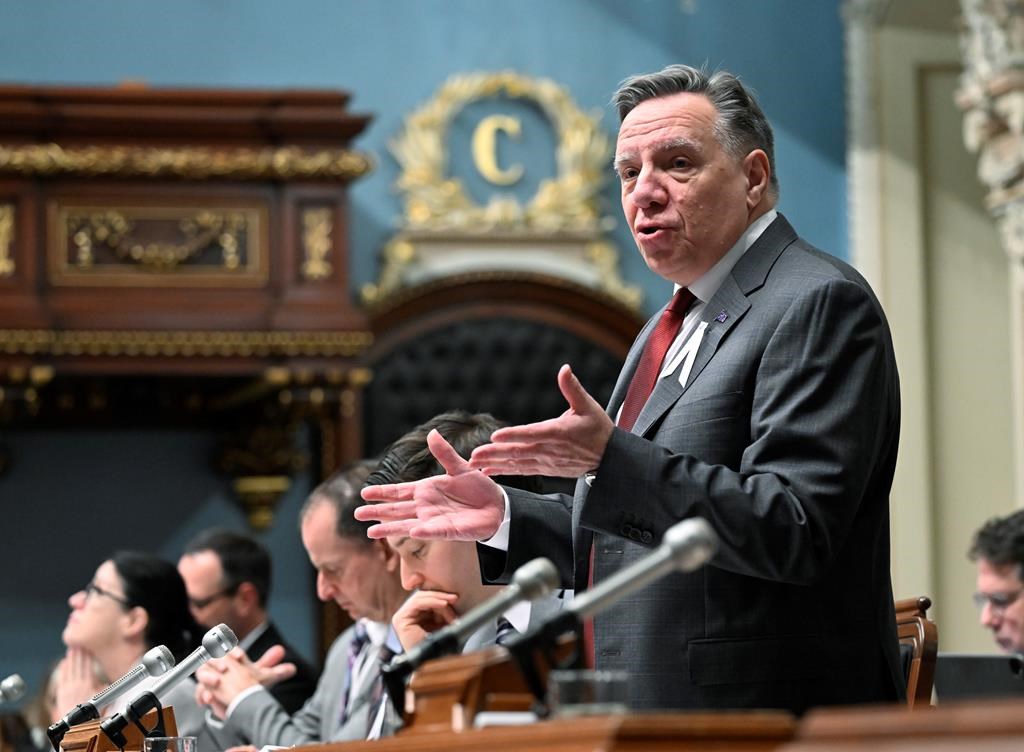 François Legault demande aux enseignants de penser aux enfants et d'arrêter la grève
