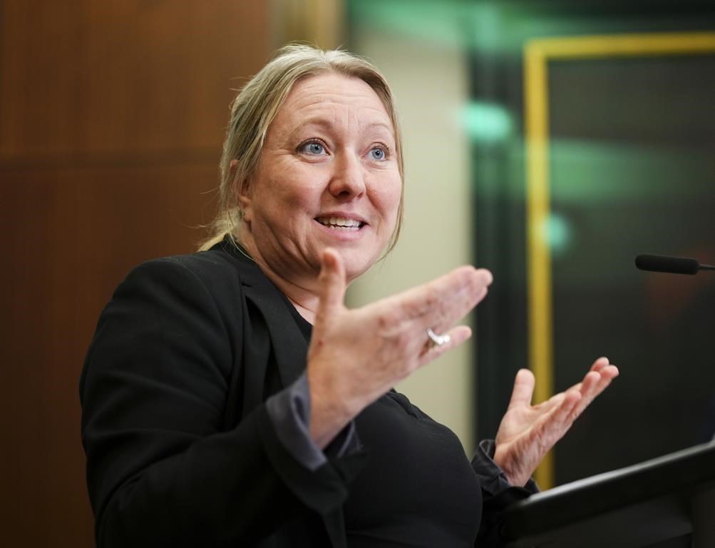 Le Canada demande à ses principaux fournisseurs de divulguer leurs émissions de GES