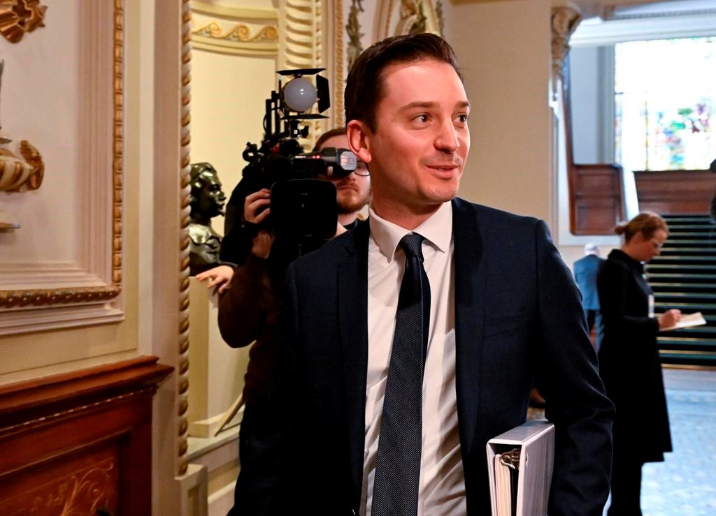 Tribunal spécialisé en violence sexuelle: Jolin-Barrette invité à Londres