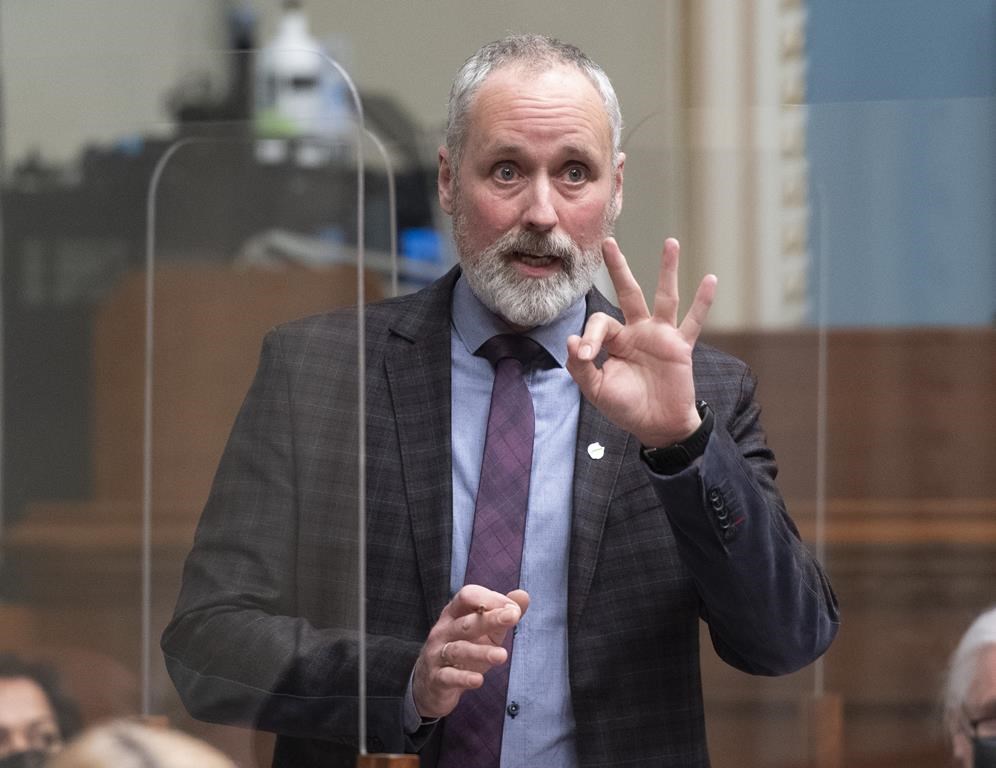 QS propose l'ajout d'un «bouclier anti-privé» dans la réforme Dubé